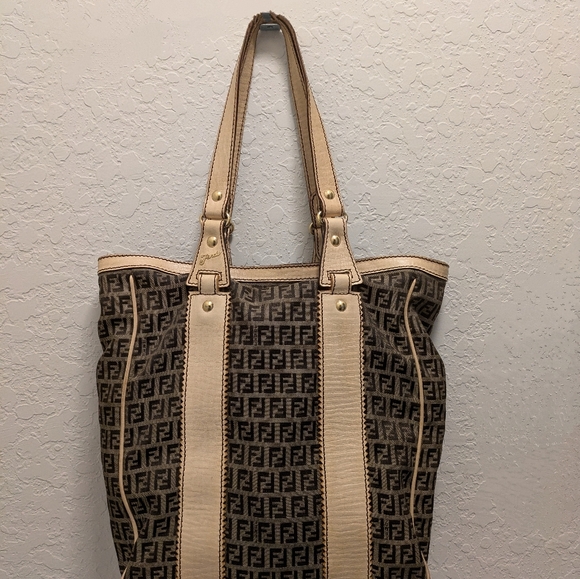 Leather-Trimmed Zucchino Tote Bag - Picture 3 of 9